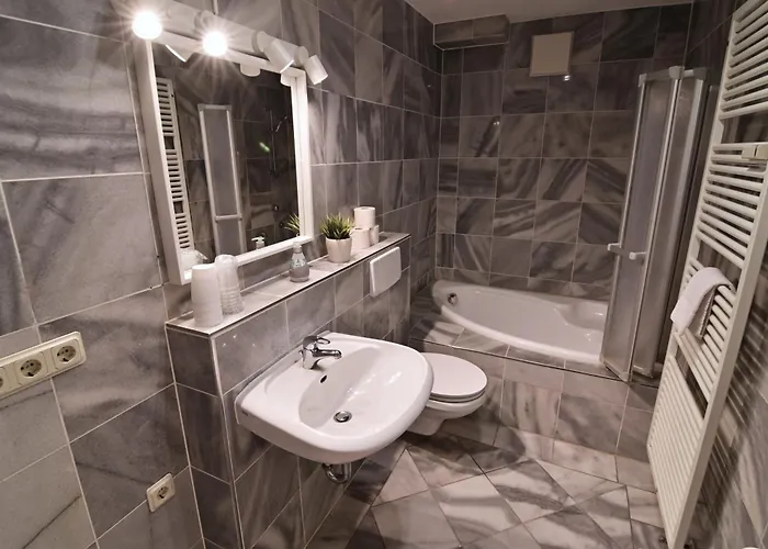 Am Schloss 107 * Schwerin (Mecklenburg-Vorpommern)